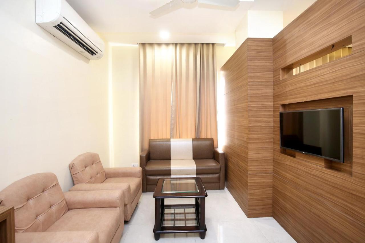 אמריצר Capital O 8510 Welcome Inn מראה חיצוני תמונה